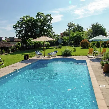 Snug Cottage In Saint Eutrope De Born With Pool * Saint-Eutrope-de-Born