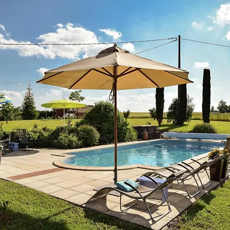 Snug Cottage In Saint Eutrope De Born With Pool Saint-Eutrope-de-Born