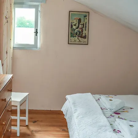 Holiday home Snug Cottage In Saint Eutrope De Born With Pool *